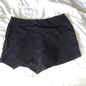 Fashion Nova Black Skort